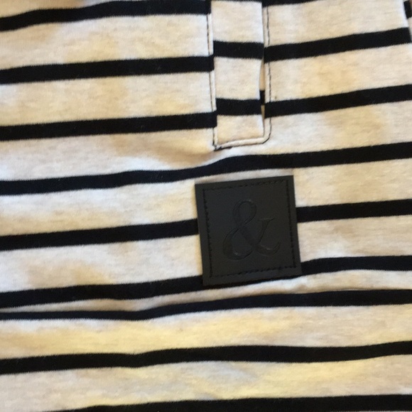 Ampersand Avenue Double Hood - Picture 4 of 5